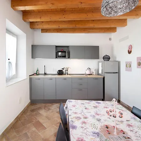 Casale La Coccinella Lavanda Apartamento Caprino Veronese